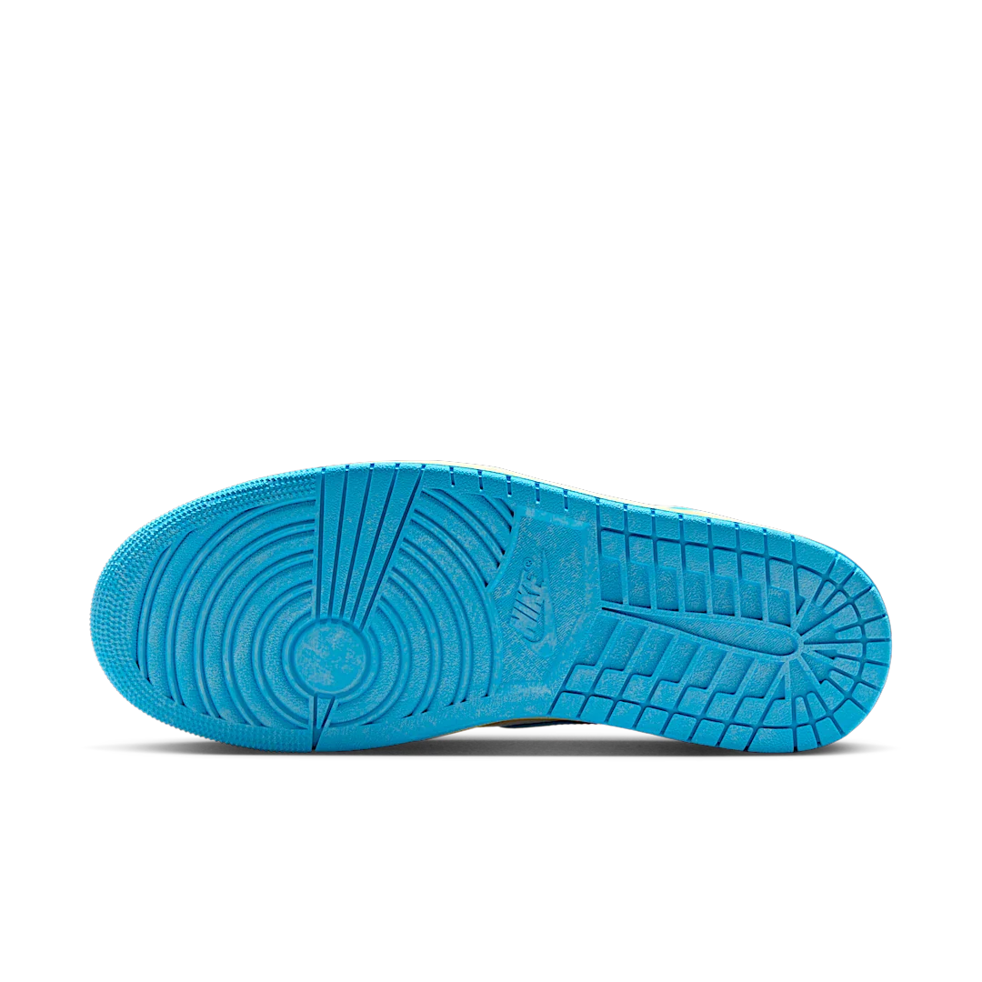 Air Jordan 1 Retro High OG UNC Reimagined - Image 4