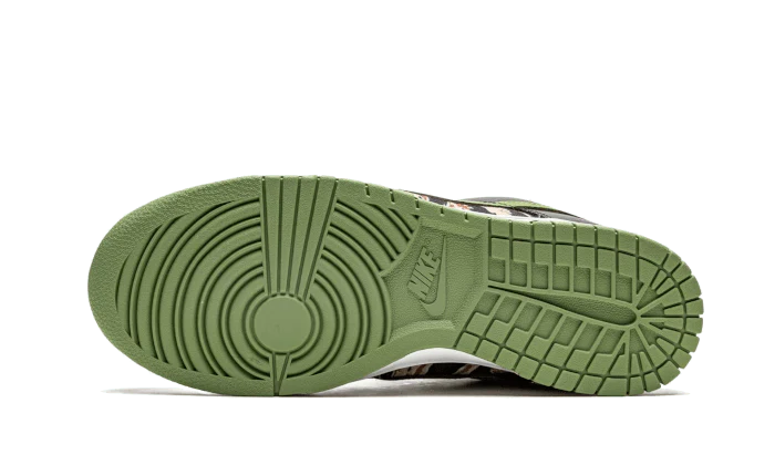 Nike Dunk Low Crazy Camo - Image 4