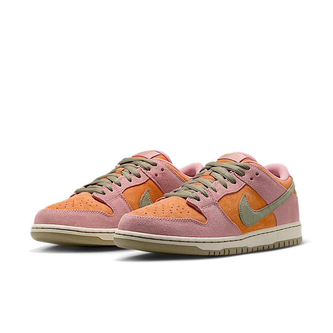 Nike SB Dunk Low Red Stardust - Image 2