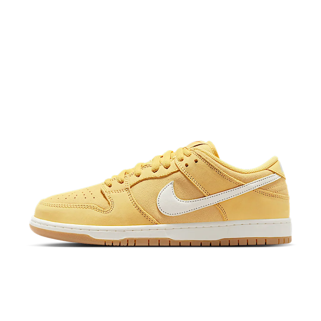 Nike SB Dunk Low Saturn Gold