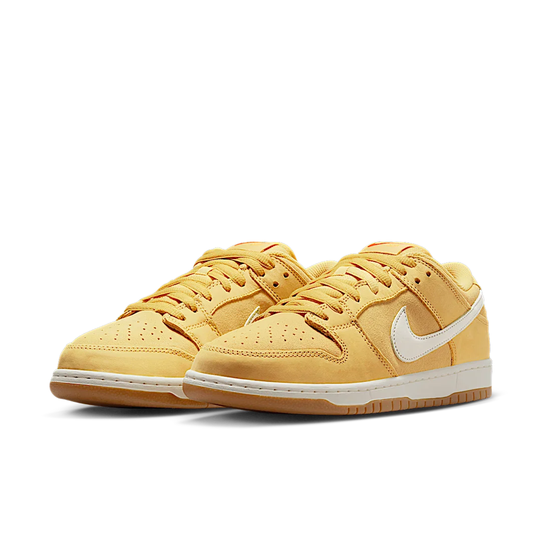Nike SB Dunk Low Saturn Gold - Image 2