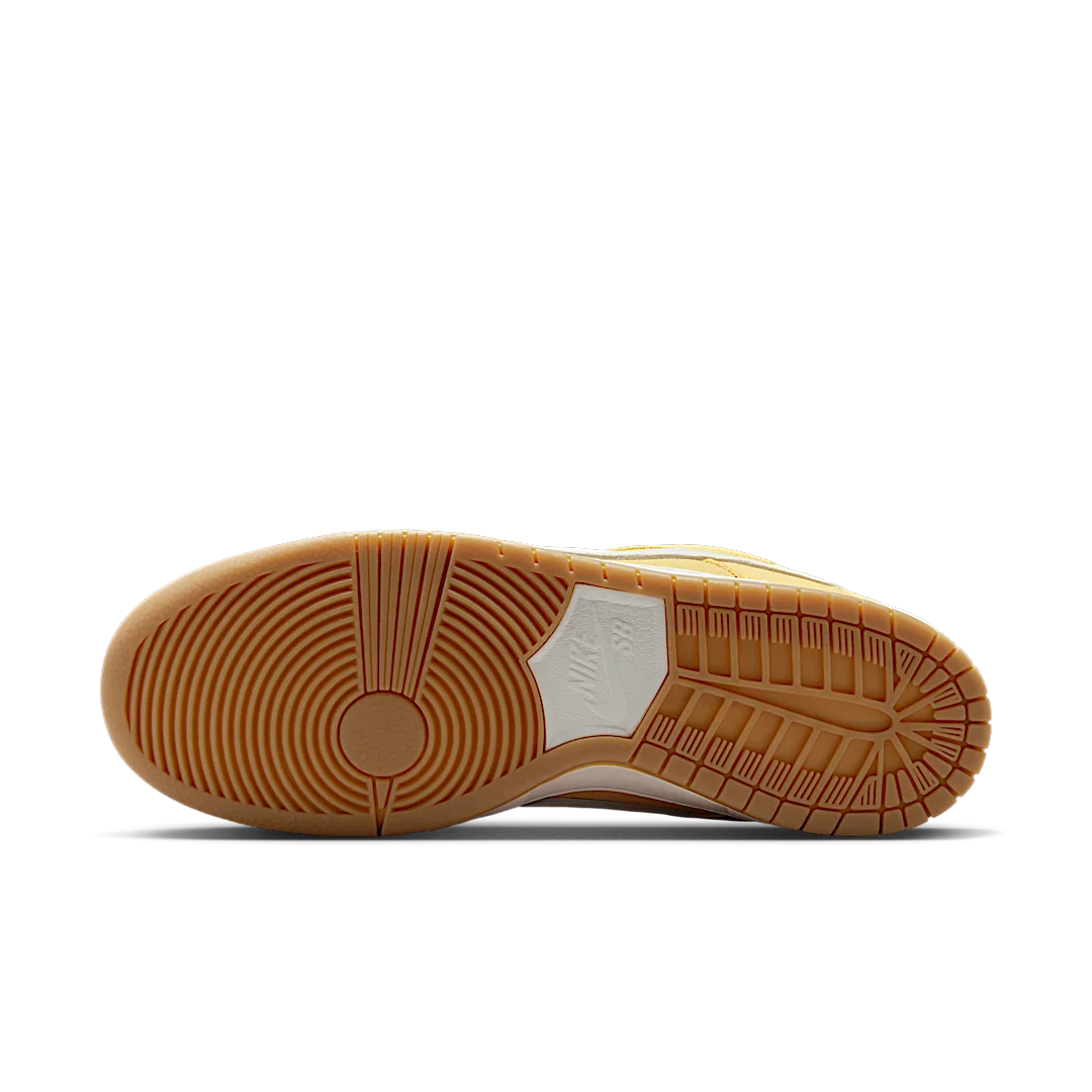 Nike SB Dunk Low Saturn Gold - Image 4